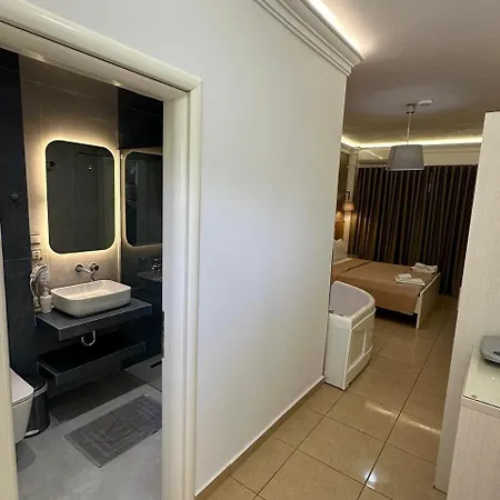 Hotel Mira Mare Ksamil