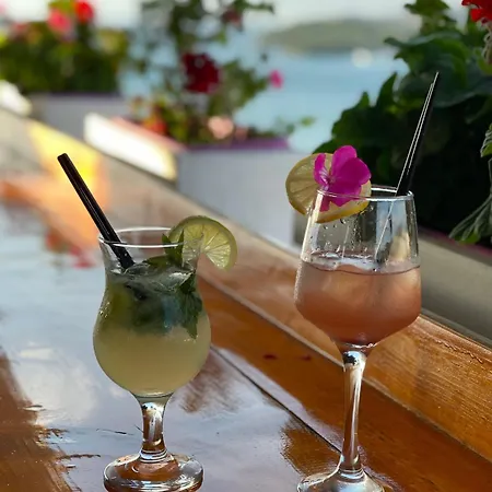 Mira Mare Hotel Ksamil